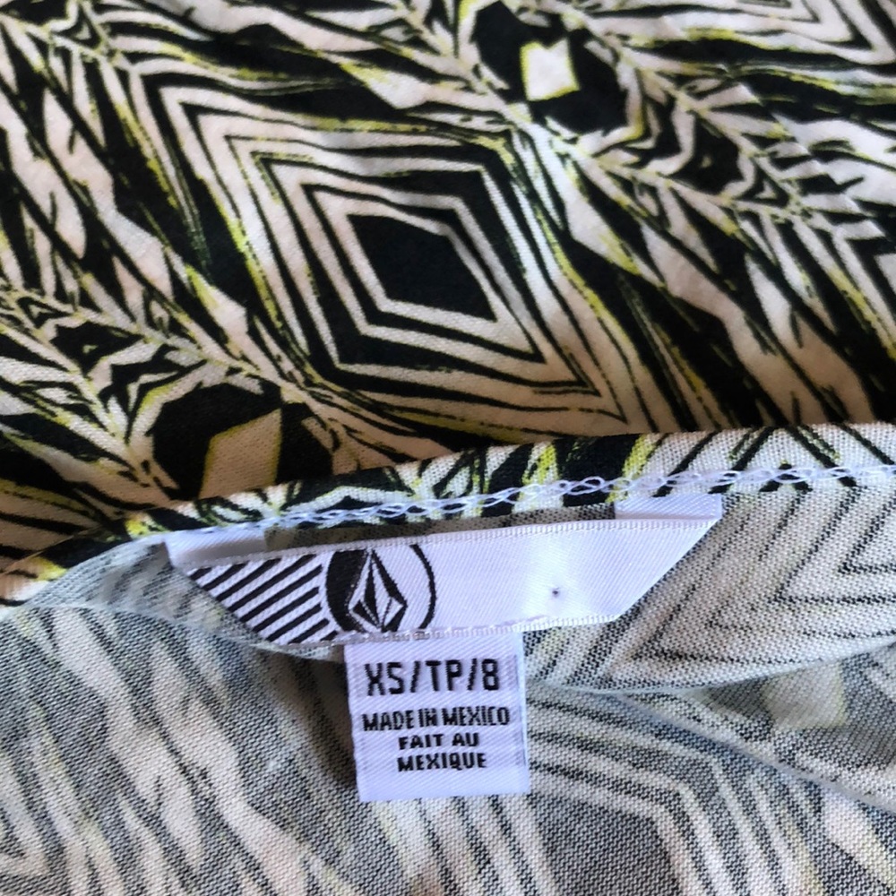 Volcom Romper - Picture 4 of 4